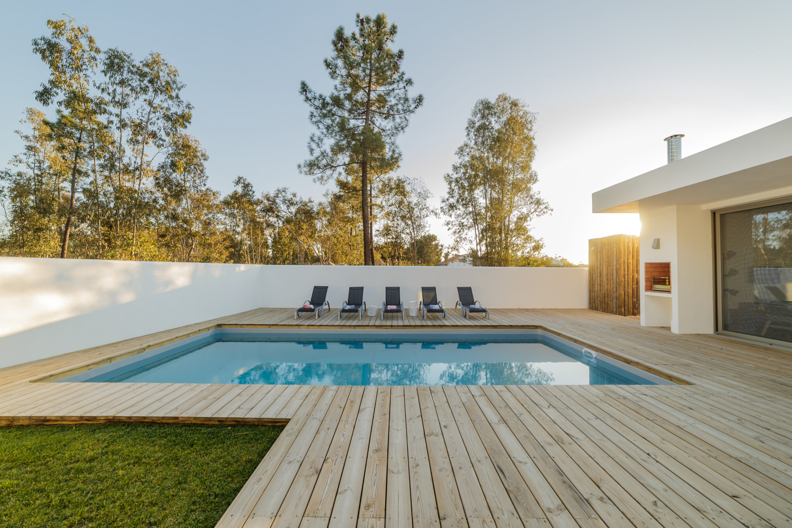 decks de madeira para piscinas