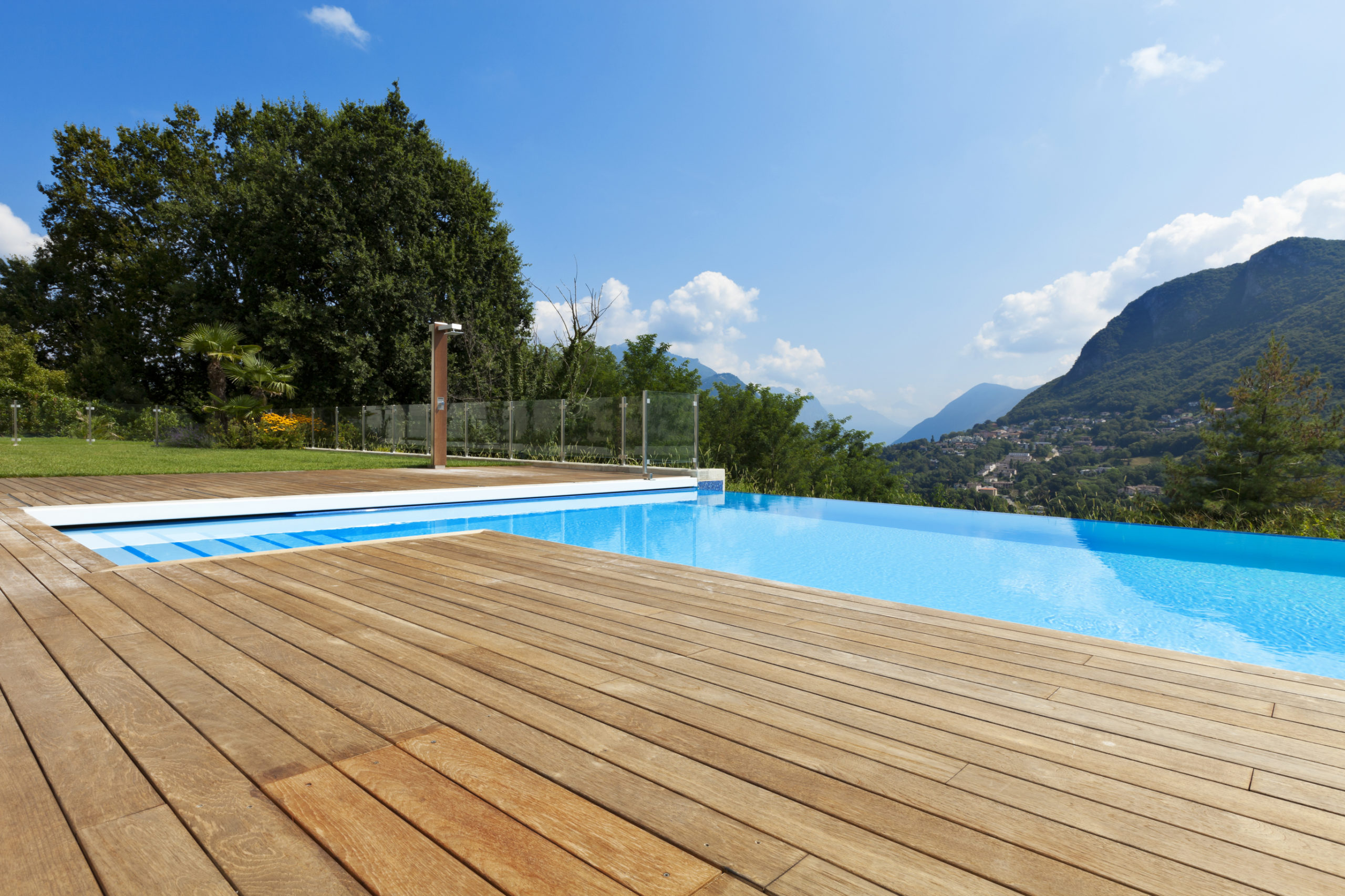 decks de madeira para piscinas