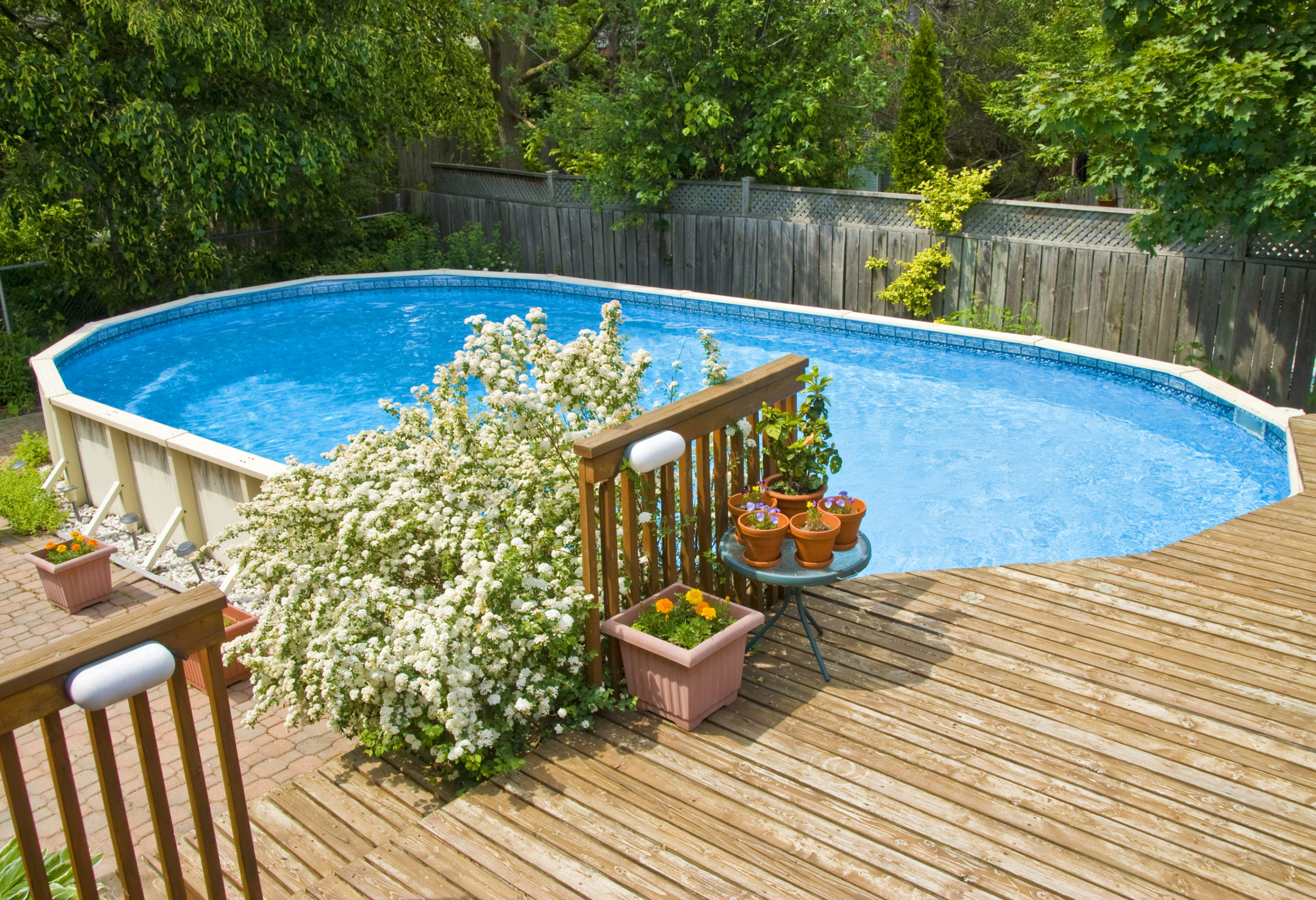 decks de madeira para piscinas